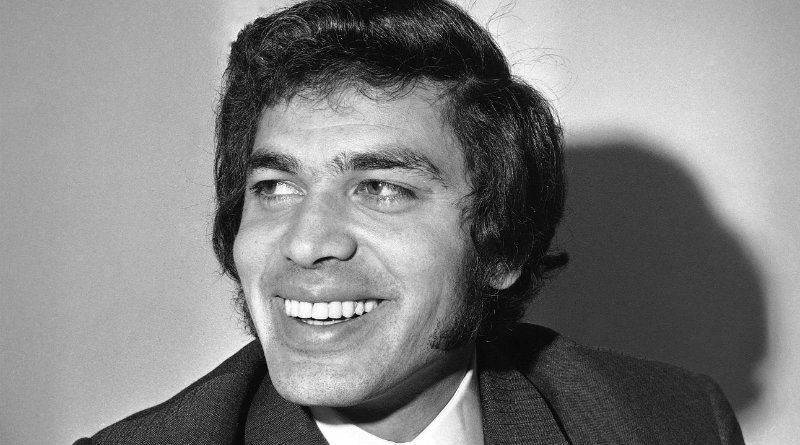 "Release Me" by Engelbert Humperdinck, the surprising single that stopped The Beatles to reach the No.1 in the U.K singles charts in 1967
