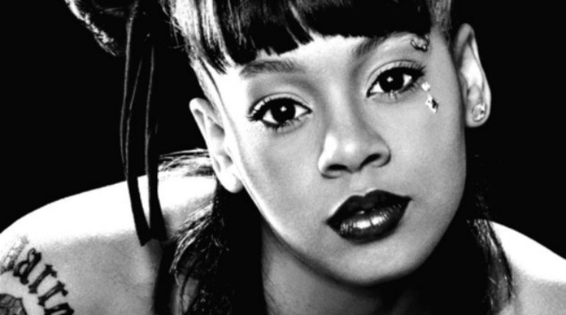 Today Lisa "Left Eye" Lopes from TLC would have turned 50 today